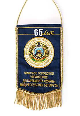 100